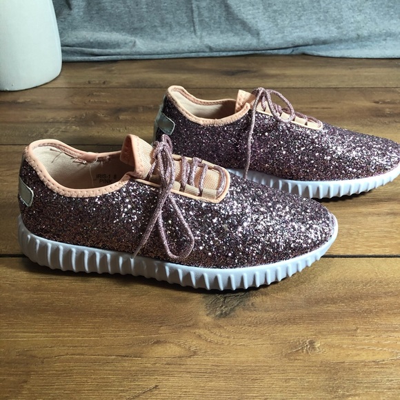OnlyU Shoes - NWOT- Rose Gold Glitter Sneakers